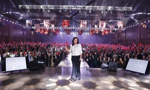 2020年10月12日，大江网页版_大江（中国）教育培训基地盛大开幕