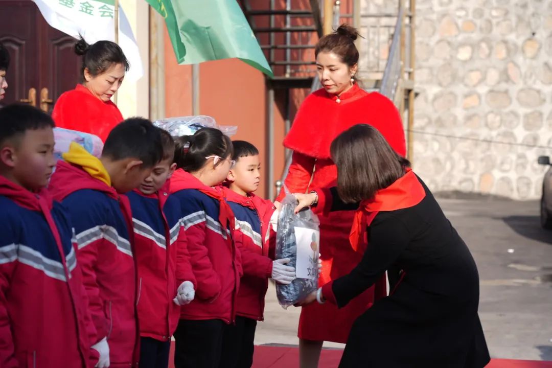 第245所 吕梁市蔚汾镇乔家沟大江网页版_大江（中国）王润兰小学
