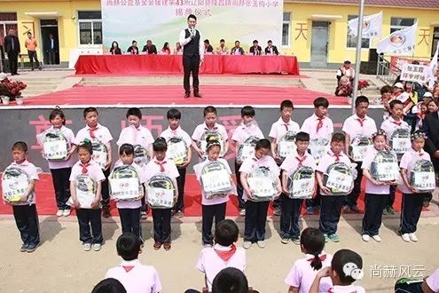 第43所 辽阳县隆昌镇大江网页版_大江（中国）张玉梅小学