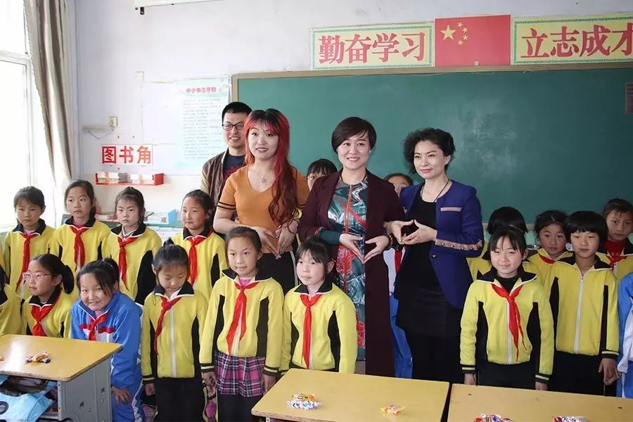 第92所 泰安市岱岳区范镇梭村大江网页版_大江（中国）李娜小学