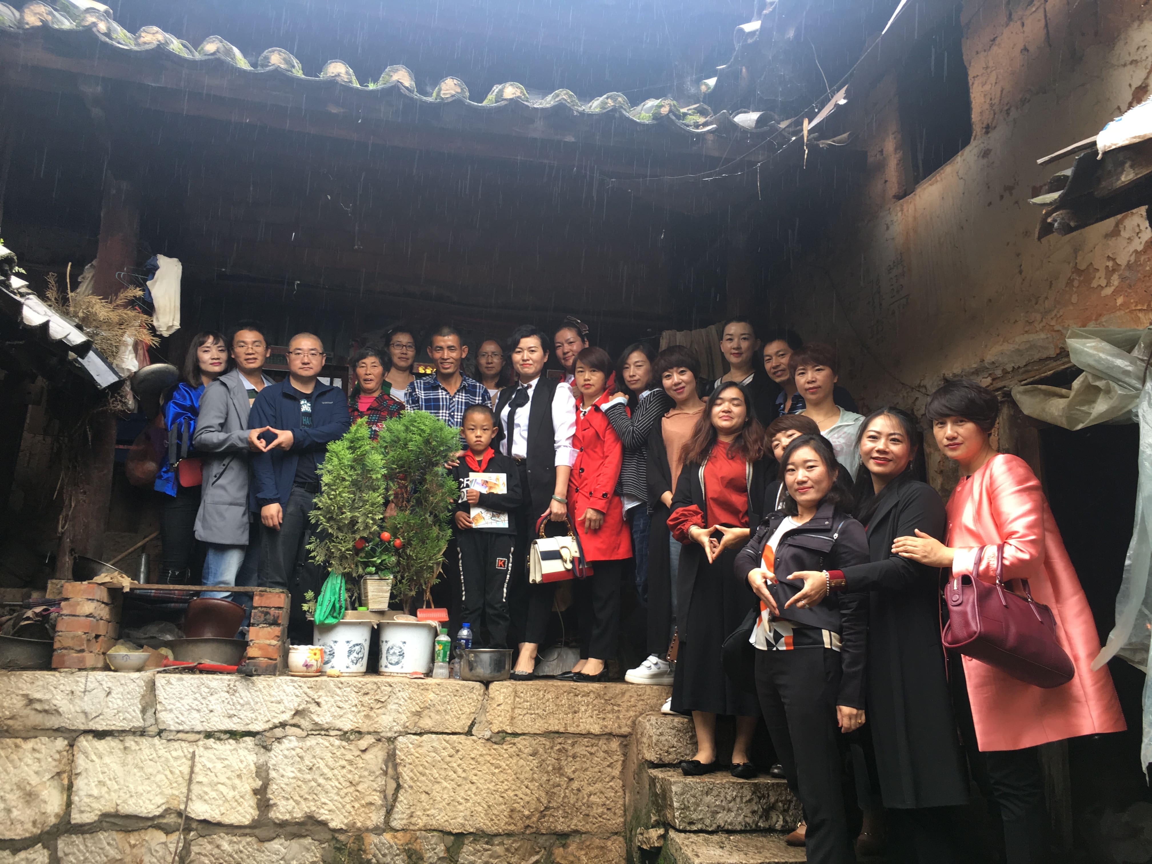 第151所 石林彝族自治县路美邑中心学校鱼龙坝大江网页版_大江（中国）李凤琼小学